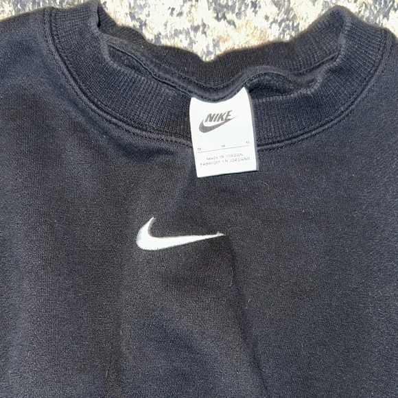 Nike Black Oversized Crew-Neck Sweatshirt - Picture 2 of 3
